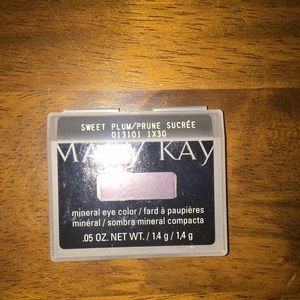 4 For $18 Or $9 Each MK Sweet Plum Eye Shadow